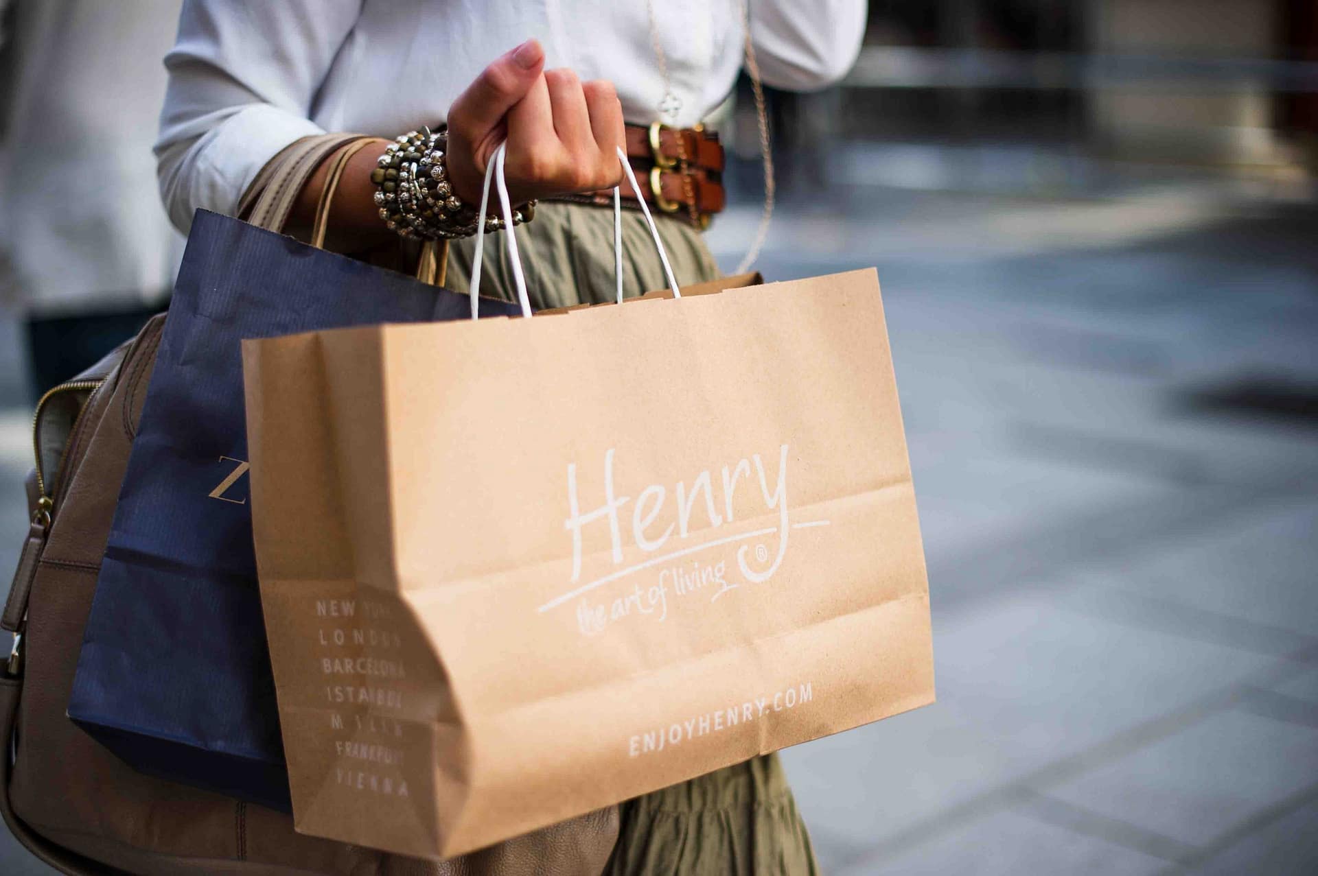 Live Shopping Era